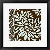 Medium Striking Chrysanthemums II Framed Print