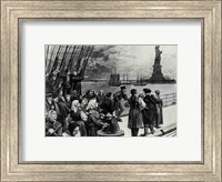 Framed New York - Welcome to the land of freedom - An ocean steamer passing the Statue of Liberty