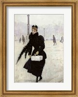 Framed Parisian woman in the Place de la Concorde