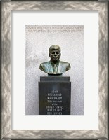 Framed JFK Bust by Evangelos Frudakis at Kennedy Plaza, Boardwalk, Atlantic City, New Jersey, USA