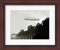 Framed Zeppelin - in the air