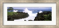 Framed Waves breaking at the coast, Hana Coast, Black Sand Beach, Hana Highway, Waianapanapa State Park, Maui, Hawaii, USA