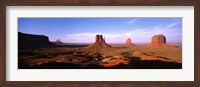Framed Monument Valley Tribal Park, Arizona, USA