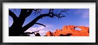 Framed Skyline Arch, Arches National Park, Utah, USA