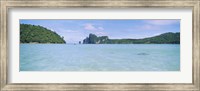 Framed Hills in the ocean, Loh Dalum Bay, Ko Phi Phi Don, Phi Phi Islands, Thailand
