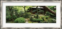 Framed Temple in a garden, Yuzen-En Garden, Chion-In, Higashiyama Ward, Kyoto, Kyoto Prefecture, Kinki Region, Honshu, Japan