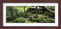 Framed Temple in a garden, Yuzen-En Garden, Chion-In, Higashiyama Ward, Kyoto, Kyoto Prefecture, Kinki Region, Honshu, Japan