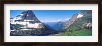 Framed Bearhat Mountain and Hidden Lake, US Glacier National Park, Montana, USA