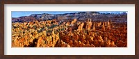 Framed Hoodoo rock formations in Bryce Canyon National Park, Utah, USA