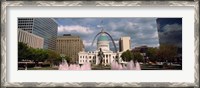 Framed Government building and fountain surrounded by Gateway Arch, Old Courthouse, St. Louis, Missouri, USA