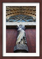 Framed Virgin Mary statue with Jesus Christ at Reims Cathedral, Reims, Marne, Champagne-Ardenne, France