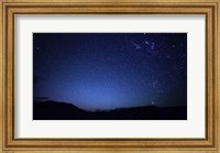 Framed bright sporadic meteor in the patagonic skies of Somuncura, Argentina