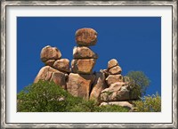 Framed Mother and Child rock formation, Matobo NP, Zimbabwe, Africa
