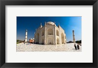 Framed main platform just outside the Taj Mahal, Agra, Inda