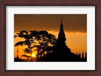 Framed Asia, Laos, Vientiane That Luang Temple, sunrise