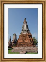 Framed Wat Chaiwatthanaram Buddhist monastery, Chedi and Prang temples, Bangkok, Thailand