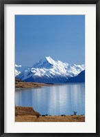 Framed Aoraki Mount Cook and Lake Pukaki, Mackenzie Country, South Canterbury, South Island, New Zealand