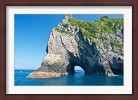 Framed New Zealand, North Island, Bay of islands, Hole in the Rock