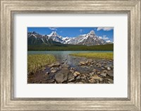 Framed Alberta, Rocky Mountains, Banff NP, lake fed by snowmelt
