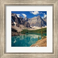 Framed Alberta, Moraine Lake, Valley of the Ten Peaks