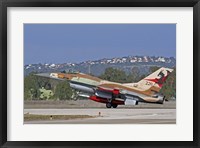 Framed F-16A Netz of the Israeli Air Force landing at Ramat David Air Force Base