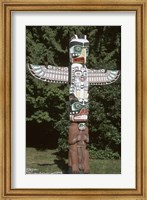 Framed Totem Pole at Stanley Park, Vancouver Island, British Columbia, Canada