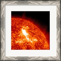 Framed M87 Class Flare Erupts on the Sun's surface