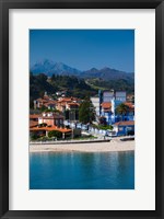 Framed Vacation Homes By Playa de Santa Marina, Ribadesella, Spain