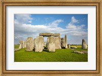 Framed Stonehenge (circa 2500 BC), UNESCO World Heritage Site, Wiltshire, England