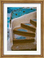 Framed Curved Stairway in Athens, Greece