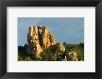 Framed Red Rock Formations by UNESCO World Heritage Site