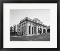 Framed GENERAL VIEW, MAIN ST. FACADE ON LEFT, NINTH ST. ON RIGHT - Lynchburg National Bank, Ninth and Main Streets, Lynchburg