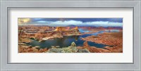 Framed Alstrom Point at Lake Powell, Utah, USA