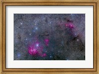 Framed Pearl Cluster and Lambda Centauri complex in Centaurus