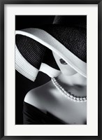 Framed La Femme Au Chapeau