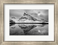 Framed Finnbyen Mountain BW